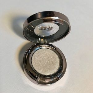 Urban Decay Eye Shadow in Polyester Bride.